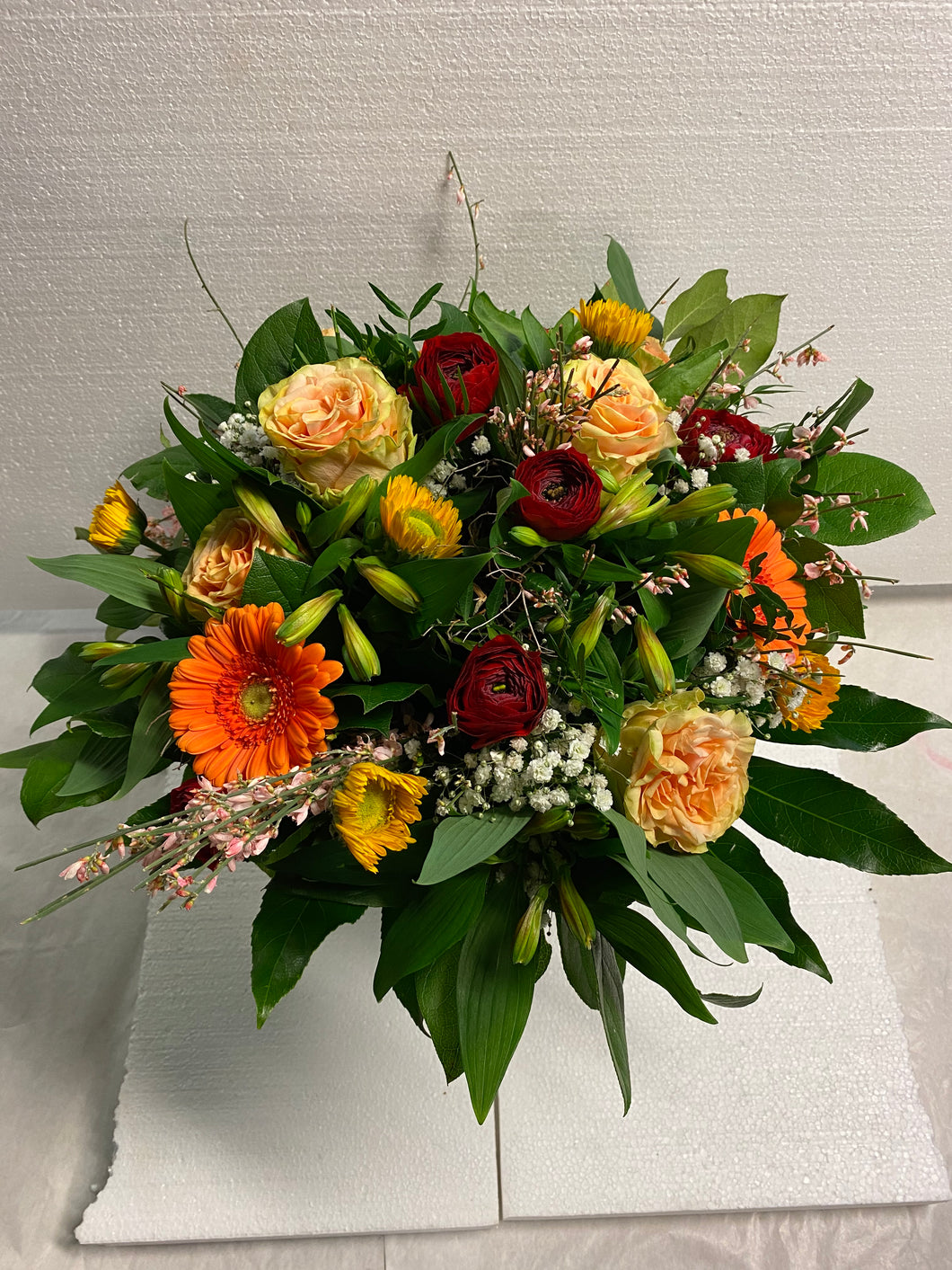 Blumenstrauss mit Rosen